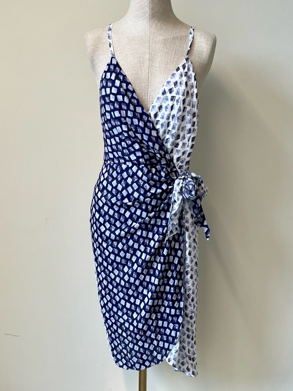 Ava & Aiden Navy and White Sleeveless Wrap Dress